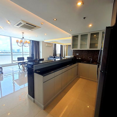 Condos for rent Rattana Bandit University (Rbac) : LTH8929 – The Four Wings Residence FOR RENT 3 Beds 4 Baths Size 300 Sq.M. Nearby ARL Ban Thap Chang Station ONLY 130k/month