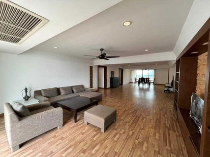 รูปภาพ LTH6736 โ€“ Apartment FOR RENT in Asok 3 beds 4 baths Size 300 Sq.M.Near BTS Asok station ONLY 90k/month