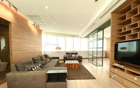 LTH4176- Millennium Residence FOR RENT 3 beds 4 baths Size 244 Sq.M. nearby BTS Asoke Station ONLY 170k/Month