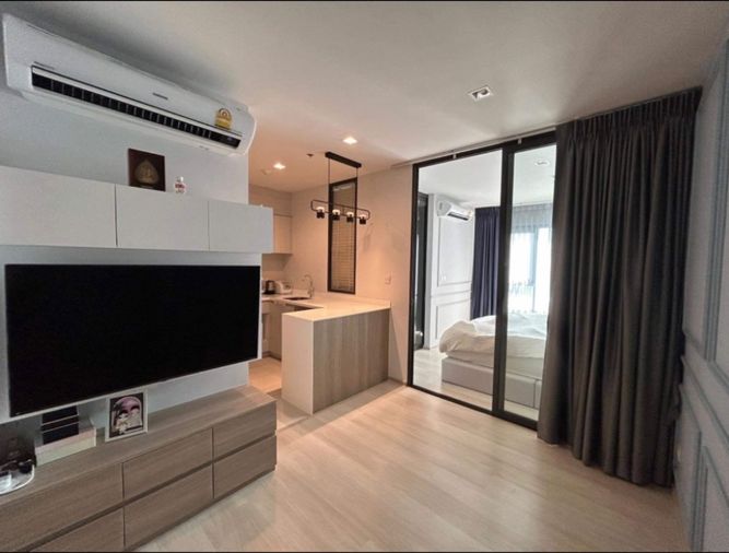 Sell Life One Wireless, beautiful room, cheap, ready to move in in the heart of Bangkok Interested at Line@841qqlnr