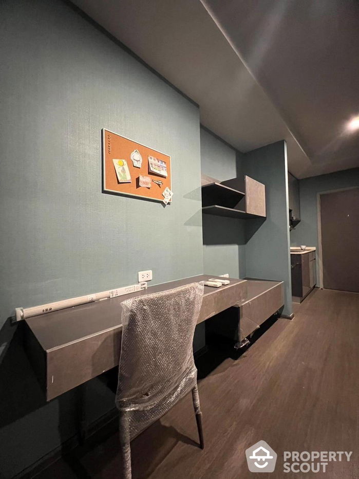 picture Spectacular High Rise 1-BR Condo at Ideo Phaholyothin - Chatuchak near BTS Saphan Khwai (ID 1266563) - 3/7