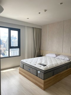 🔥 Hurry! This Price Won’t Last! 🏢 For Sale Life One Wireless, 2-Bedroom Type ✨ Beautifully decorated with great view 🌆 LH-SW000504
