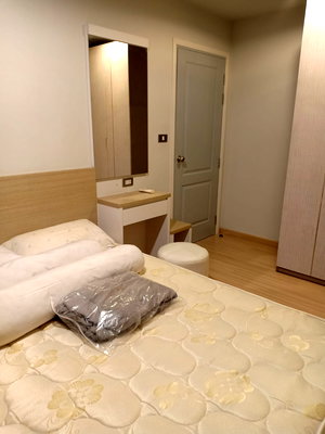 ขายคอนโด : คอนโดต้องการขายพร้อมสัญญาเช่า ริชพาร์ค แอท บางซ่อน สเตชั่น  ซอย กรุงเทพ-นนทบุรี 29 วงศ์สว่าง บางซื่อ 1 ห้องนอน พร้อมอยู่ ราคาถูก