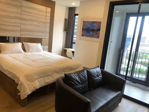  ให้เช่า  Ashton Chula - Silom​ ห้องสวย ราคาดี สอบถามเพิ่มเติมได้ที่ LINE @condorental !!