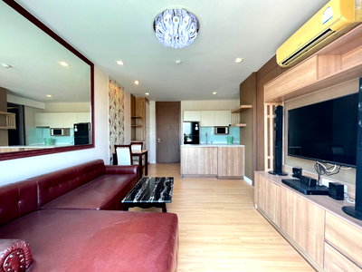 Condos for rent : For rent, Greenlake Condo, Sriracha, 50 sq m., fully furnished, in the heart of the city, near the community, convenient transportation