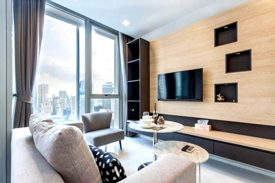 Condos for sale : Sell Hyde sukhumvit11 high floor (S03-1476)
