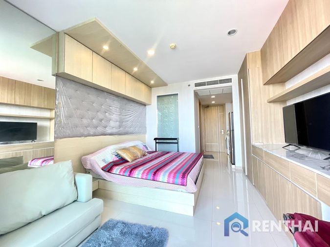 The Riviera Wongamat  studio 31 sq.m. Pool view