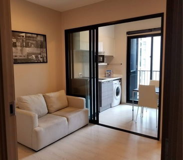 Sale LETTE MIDST พระราม 9 เฟอร์ครบ 30 ตรม. 1นอน วิวเมือง 3.99 ล้านบาท