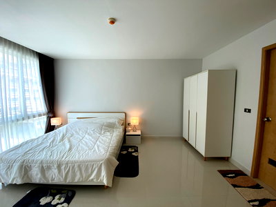 Condos for sale : Condominium by the sea, Jomtien Beach, Pattaya  Beachfront Jomtien Residence