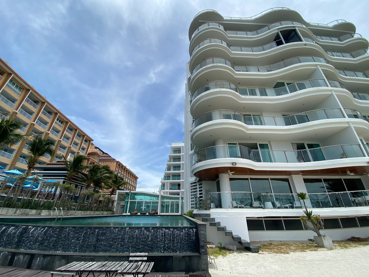 รูป ขายคอนโดติดทะเล บีชฟร้อนท์ จอมเทียน พัทยา  Beachfront Jomtien Residence - รูปที่ 12/15