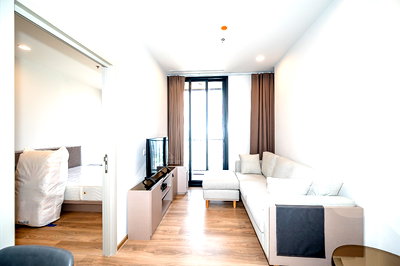 Condos for rent Thai Television Channel 3 : Condo for rent in Oka haus Sukhumvit 36 (BTS Thonglor Station) (SA-01)