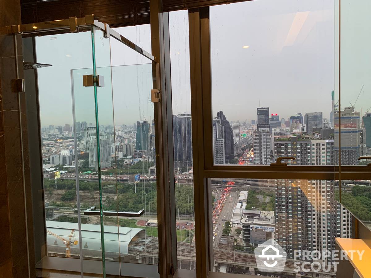 picture 2-BR Condo at The Esse At Singha Complex near MRT Phetchaburi (ID 436782) - 3/7