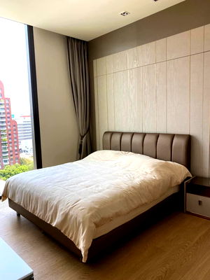 เช่าคอนโด สถาบันเทคโนโลยีปทุมวัน : For rent 28 Chidlom ห้องตกแต่งสวย หรูหรา พร้อมเข้าอยู่ LH-RW3249