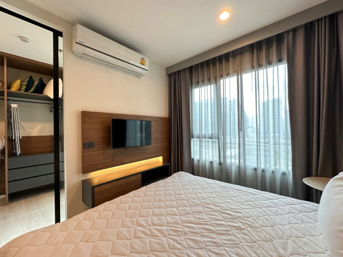 picture ðĨAvailable NowðĨLife Asoke 1-1BR 35 sqm. near SWU, beautiful room, complete electrical appliances 097-656-2369 - 9/14
