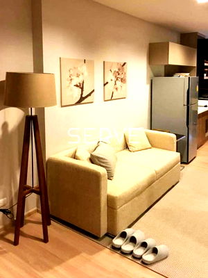 Condos for rent BTS Saphan Taksin : Large Room 1 Bath Good Location BTS Saphan Taksin station 340 m. at Rhythm Sathorn Condo / For Rent