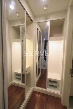 2 Beds 2 Baths Large Room Good Location Close to BTS Ratchadamri 400 m. and Lumpini Park / For Rent-Q Langsuan