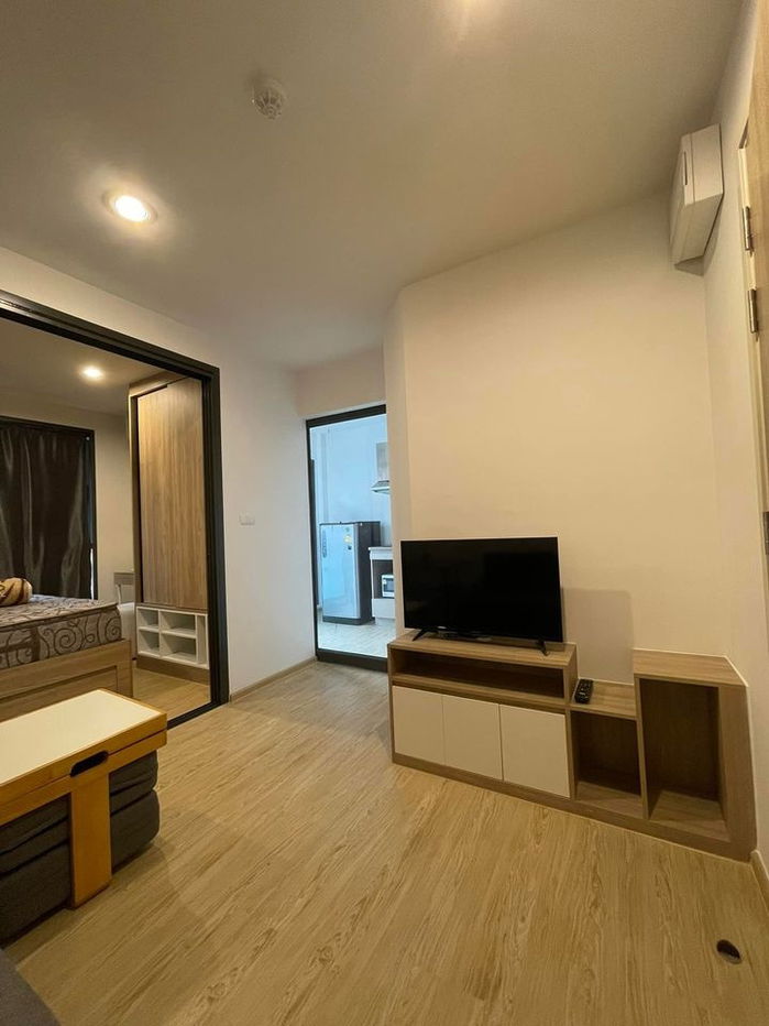 picture LINE @condorental for rent the room at The Excel Hideaway Sukhumvit 50 - 3/8