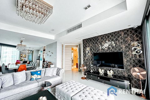 รูปภาพ "Beautiful Reflection Jomtien Beach Condo - Pattaya" - Only ฿2,750,000!