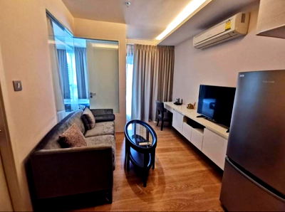 Condos for rent : for rent H Sukhumvit43. 1bed 42sqm. Line id: @pfagent