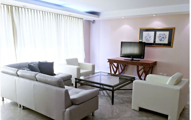 4-bed condo for rent, 250 sqm, Somkid Gardens