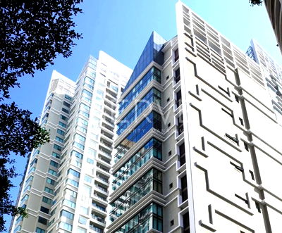 Condos for rent BTS Phrom Phong : 2 Beds 2 Baths with Bathtub Good Location BTS Phrom Phong 800 m. at The Emporio Place Condo / Condo For Rent