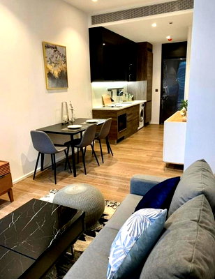 คอนโดให้เช่า : LTH9392 – Condo in LANGSUAN FOR RENT size 52 sq.m. 1 bed 1 bath near BTS Ratchadamri Station ONLY 65k/month