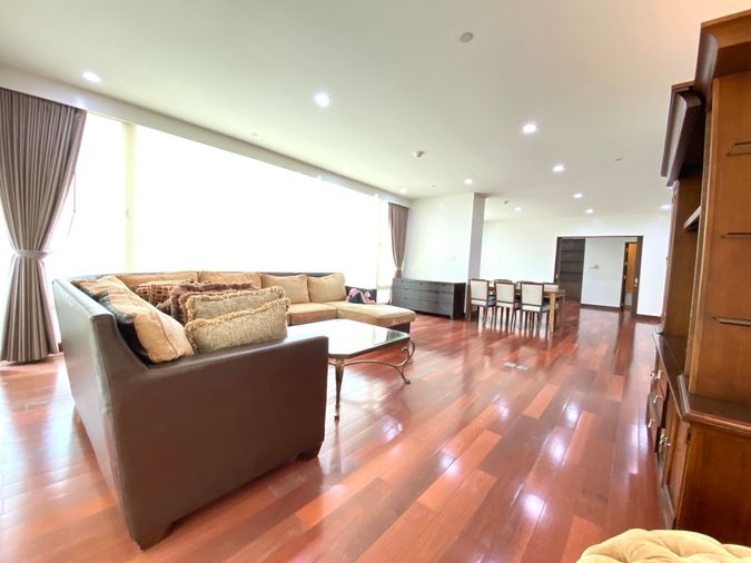 LTHC9397&LTHC9398 –The Park Chidlom FOR RENT/SALE size 287 sq.m. 3+1 beds 3 baths near BTS Chidlom Station 