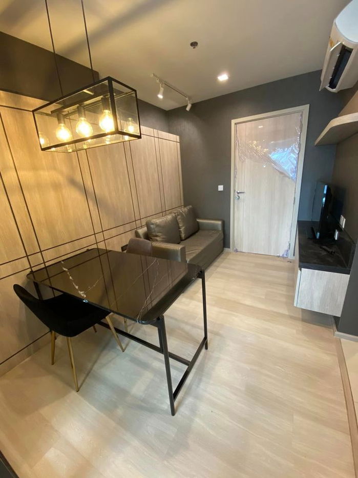 picture LINE @condorental for rent the room at Life One Wireless - 2/3