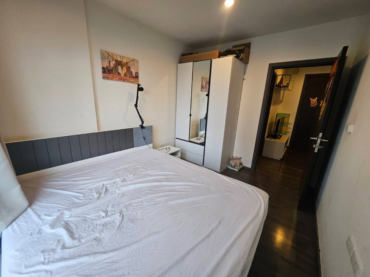 picture Condo For Rent!! The Base Park East - 3/8