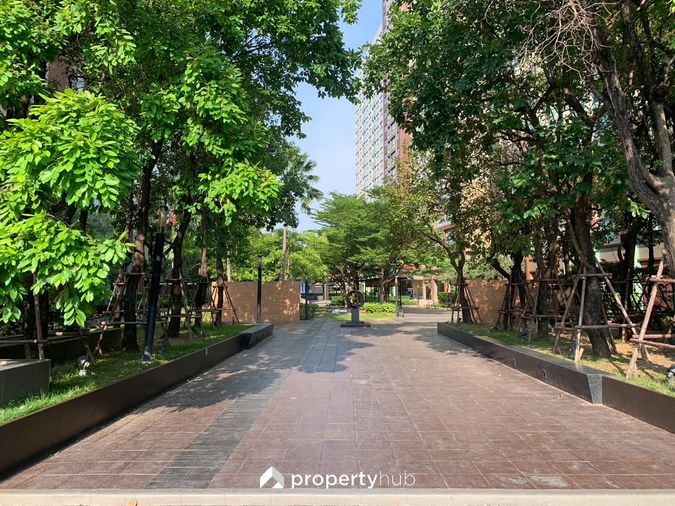 Lumpini Place Ratchayothin