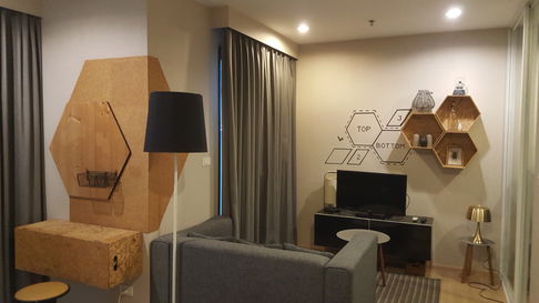 For Rent The Base Ramkhamhaeng Condo Studio room 31st. Floor 0869888099 Line ID: dhiradhn