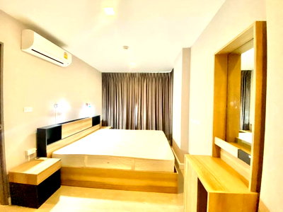 Condos for sale : FOR Sale Metro luxe Ratchada Unit 455/35