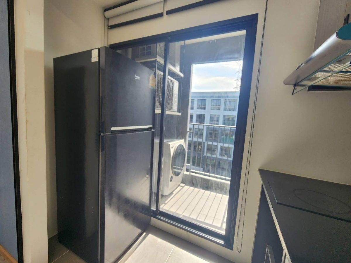 รูป ให้เช่าคอนโด ไรส์ พระราม9 วิวสระ ทำเลดี ใกล้รถไฟฟ้า ห้องสวย เฟอร์ฯครบ พร้อมอยู่ เพียง 12,000/เดือน - รูปที่ 13/14