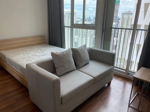 @condorental condo for rent Noble Revolve Ratchada 2