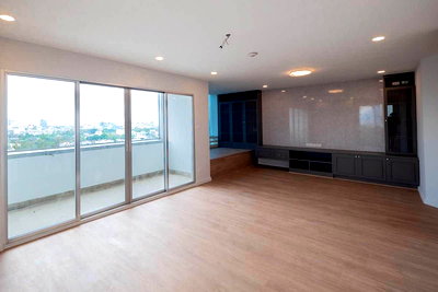 ขายคอนโด : คอนโดต้องการขาย สาริน เพลส  ซอย รัชดาภิเษก 46 ลาดยาว จตุจักร 2 ห้องนอน พร้อมอยู่ ราคาถูก