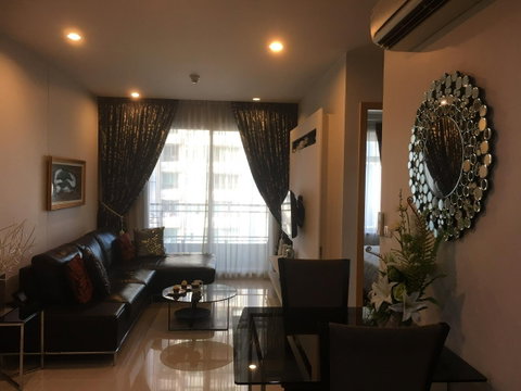 For Sale Low Price Circle Condo Spacious 1 bedroom high floor near Phetchaburi MRT