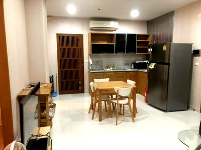 เช่าคอนโด รร.วอนนภาศัพท์ : P011 ให้เช่าคอนโด Casaluna Paradiso Condo บางแสน  94ตรม. 2ห้องนอน มีเครื่องซักผ้า มีอ่างอาบน้ำ
