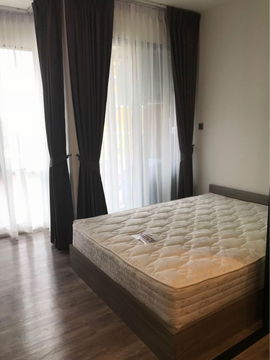 LINE @condorental for rent the room at Brown Ratchada 32