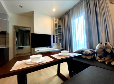 Condos for rent : for rent Wyne Sukhuvmit. 1bed 43sqm. Line id: @pfagent