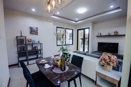 Project Seree Park View Picture - 4/9