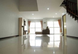 Eastern Village - Image 3/6
