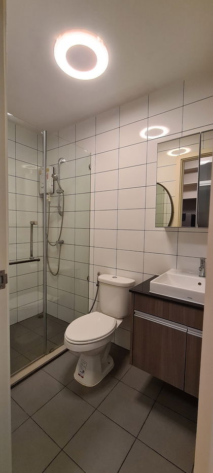 picture LINE @condorental for rent the room at Chapter One Eco Ratchada - Huai Khwang - 8/8