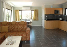Mountain view Residence - Image 3/7