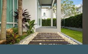 The Lux Villa - Image 4/13