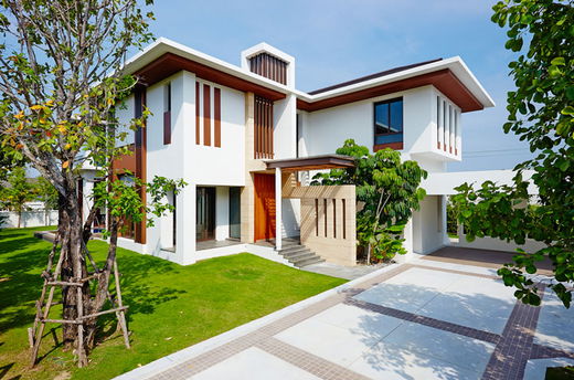 Project Navatanee Picture - 2/11