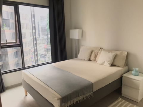 LINE @condorental for rent the room at Life Asoke - Rama 9