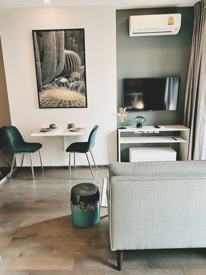 picture LINE @condorental for rent the room at IDEO Q Siam - Ratchathewi - 5/11