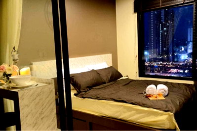 Condos for rent : Life Asoke Full Full Furnitured and electrical