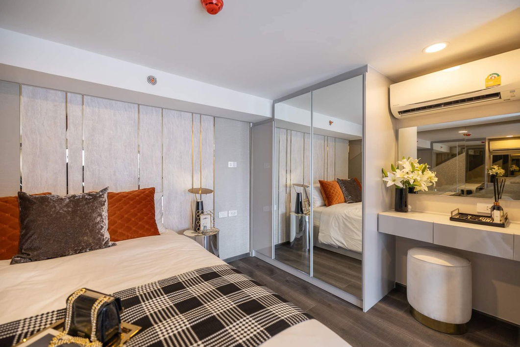 picture LINE @condorental for rent the room at Knightsbridge SPACE Ratchayothin - 4/15