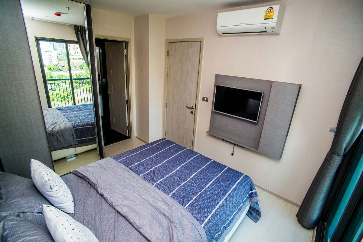 picture LINE @condorental for rent the room at Rhythm Sukhumvit 36 - 38 - 4/6